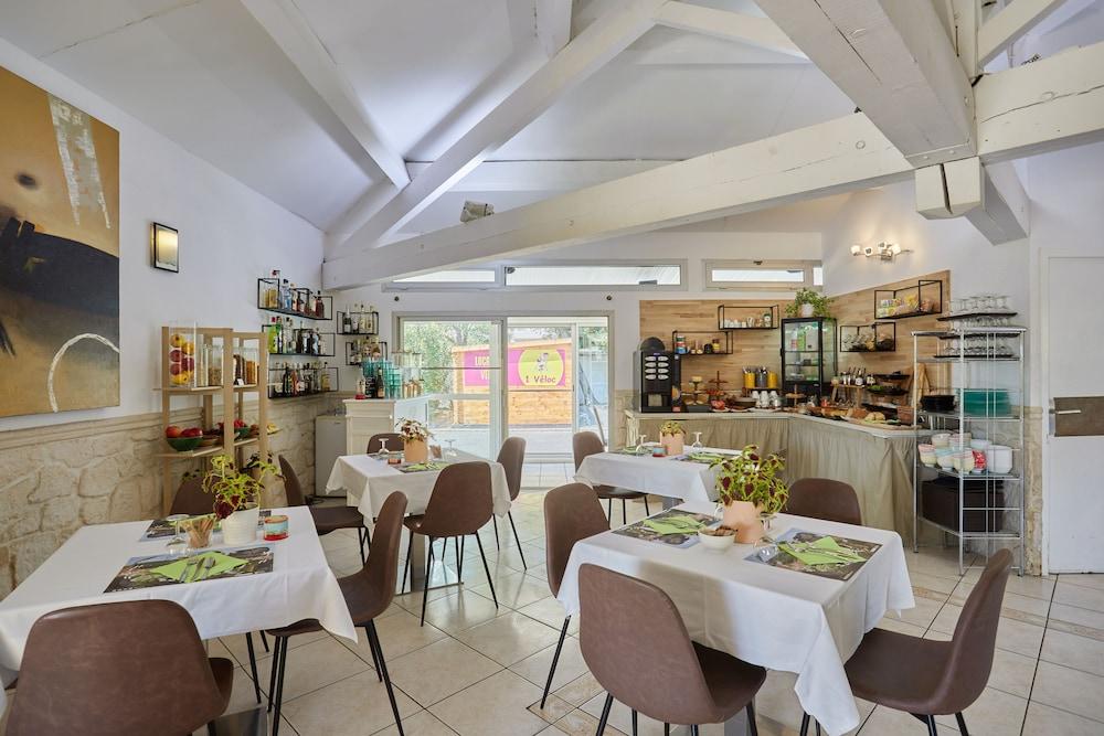 Hotel Logis Le Rodin Arles